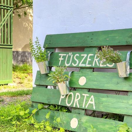 Villa Fuszeres Porta Mihalyfa Esterno foto