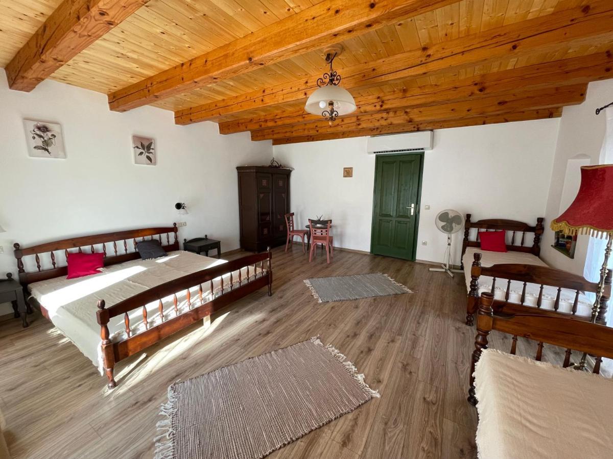 Villa Fuszeres Porta Mihalyfa Esterno foto